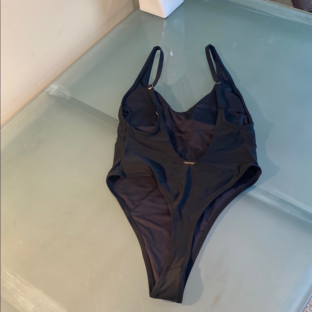 Black Bodysuit Relleciga Tank Bodysuit with Scoop Back Size M - Picture 3 of 6